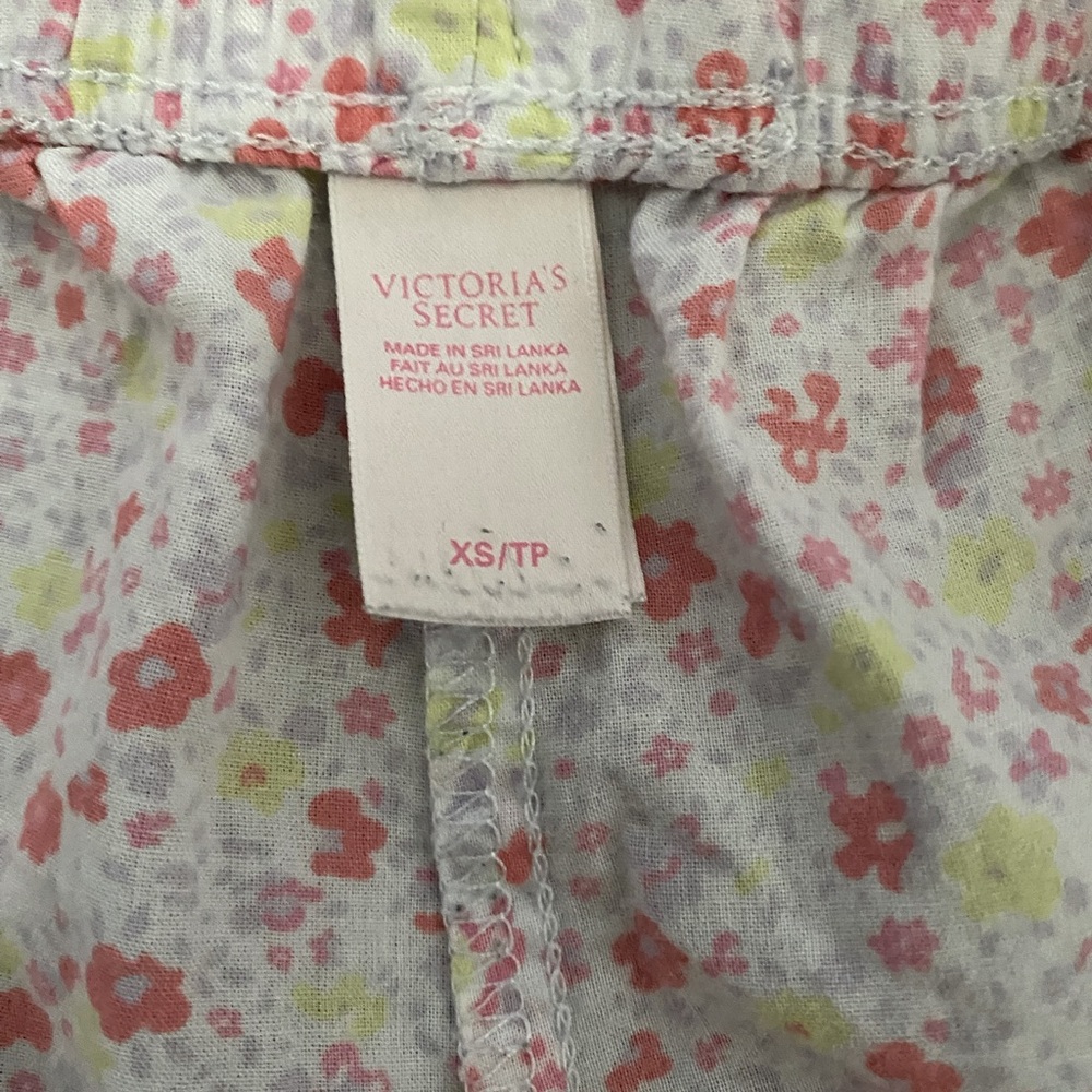 Victoria’s Secret Pajama Set - Picture 6 of 15